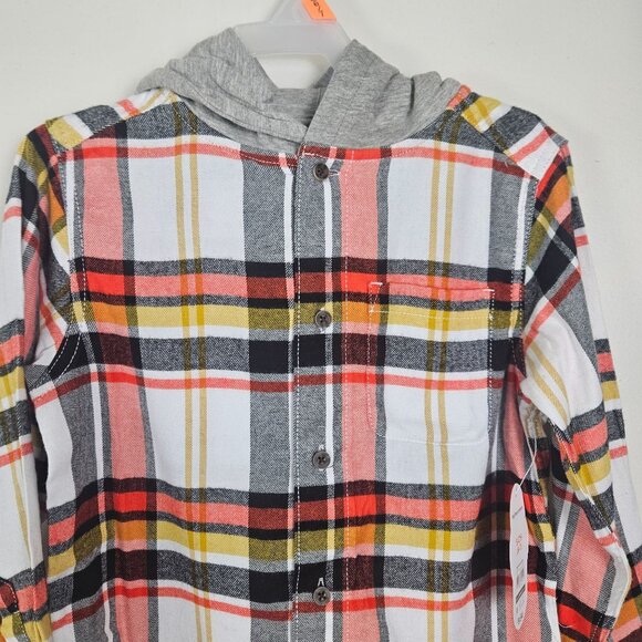 Boys Size Small (6-7) Plaid Hooded Flannel Shirt Chest Pocket Button Up School - Picture 3 of 8